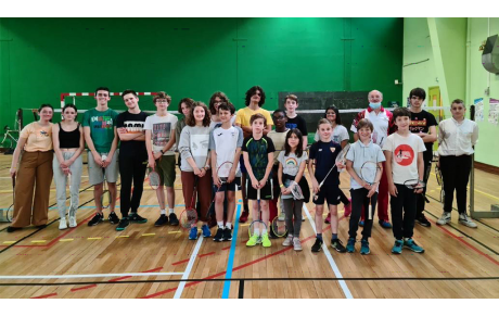 L'école de badminton des LCH recrute !